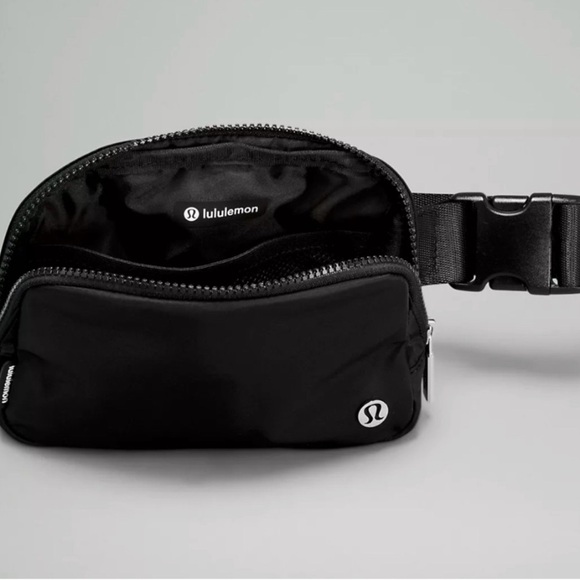NWT- Lululemon black belt bag - Picture 2 of 8
